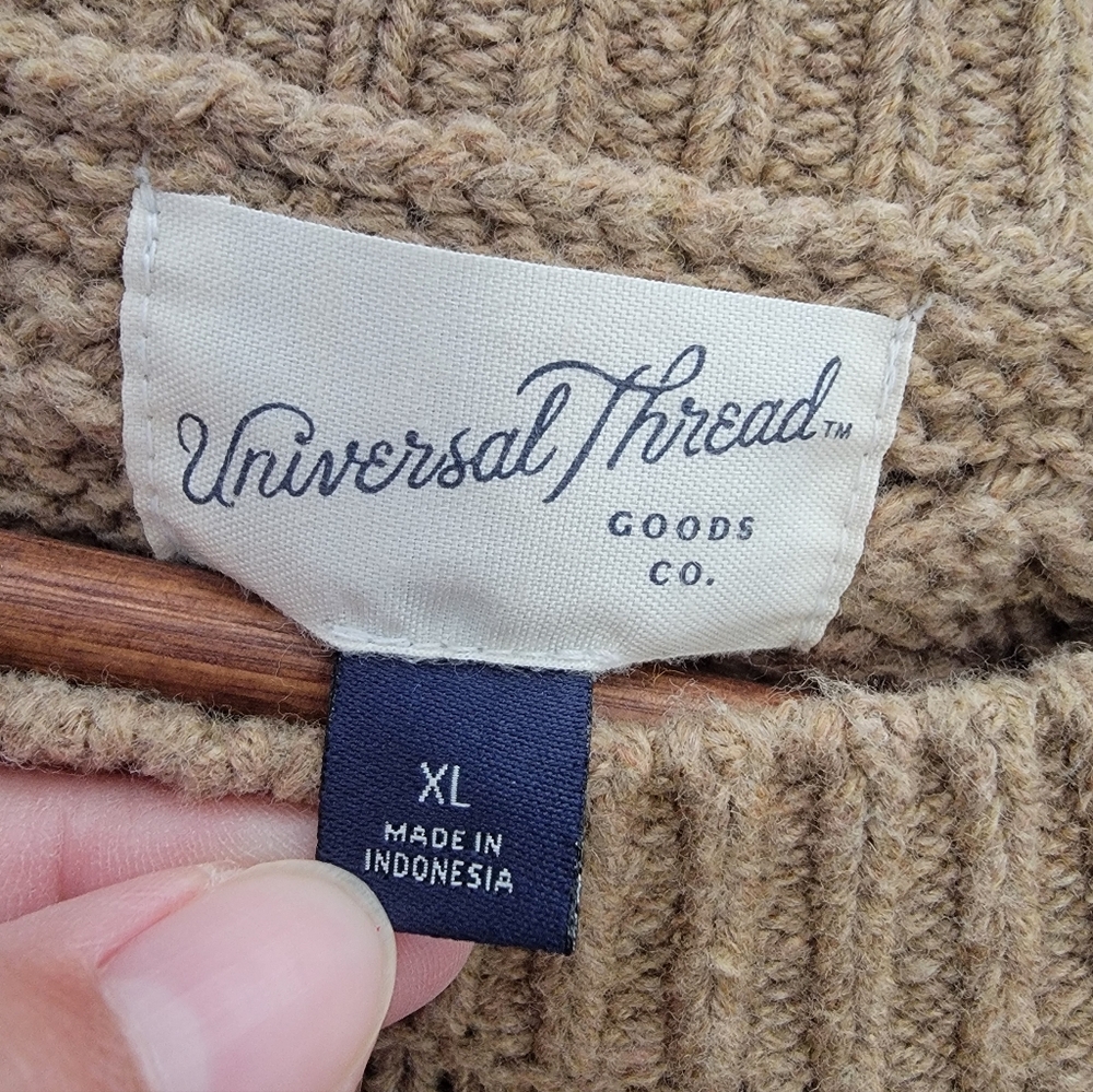 NWT Universal Thread Brown Chunky Cable Knit Swea… - image 3